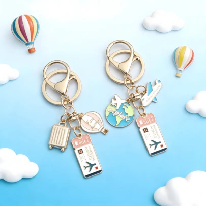 1个旅行主题钥匙扣，时尚配饰，适合作为钥匙装饰或背包挂饰，是旅行爱好者的理想之选。也可作为旅行主题礼物，或在节日、生日、聚会、返校季赠送朋友。