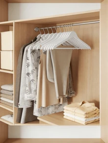 20个装木质衣架，纤细设计，肩部带凹槽，裤架，360°旋转挂钩，桦木材质，可挂肩带和外套，云白色，晾衣架，衣柜收纳架，多功能裤架，围巾领带架，家用裤架 - 彩色 - 查看 4