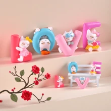 4件套情人节爱心猫咪摆件，小猫字母装饰，适合家居、办公桌、书架摆放，是情人节、生日、母亲节礼物和家居装饰的理想之选。 - 彩色 - 查看 3