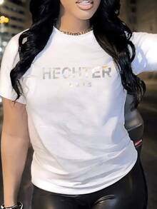 HECHTER Women Casual Short Sleeve T-Shirt Black With Bold White Letter Print Soft Round Neck All-Season Comfort Minimalist Design For Casual Attire Ladies T Shirts Comfortable Fit Tee Modern Casualwear Durable Fabric Tee Versatile Top Stylish Print Stretchy Material Printed Shirt Fashion Lovers - 白色 - 查看 1