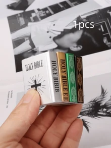 5pcs/Super Mini Bible Paper Book Model Decorations, Readable Book Content, Miniature Dollhouse Furniture Decoration Doll, Learning Accessory, Surprise Gift, Ideal Gift For Christians, Portable Mini Pocket Book, Can Be Used As Keychain, Car Key Decoration, Hanging Packaging Accessory Or Church Supplies, Fashionable And Practical. - Multicolor - View 9