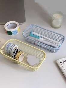 Cesta de almacenamiento de hierro de estilo clásico - Cesta de almacenamiento de hierro ovalada de estilo INS en color crema, con 3 opciones de color (azul/rosa/amarillo), estructura de metal sin costuras resistente, diseño multifuncional adecuado para organizar artículos de papelería, cosméticos y diversos elementos en el escritorio de la oficina, también es un cesto perfecto como accesorio fotográfico - Multicolor - Ver 4