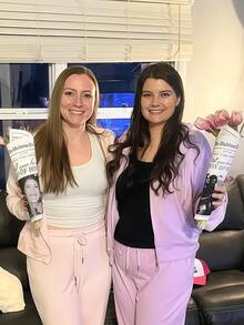 1/3/5 定制照片报纸 - 伴娘/花童个性化求婚海报，可定制黑白照片报纸，是婚礼邀请函和情人节花束包装的理想之选，优雅的婚礼派对纸质装饰，浪漫的情人节礼物（送给情侣/闺蜜），经典报纸风格订婚装饰 - 彩色 - 查看 5