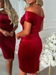 优雅性感红色连衣裙，时尚丝绒亮面露肩不对称修身正式礼服，生日约会派对假日晚礼服，鸡尾酒会礼服 - 紅色 - 查看 6
