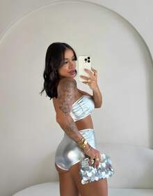 Women's Carnival Set With Glitter, Padded Cups, Hot Pants, Sizes P To GG, Carnival Block Party - 銀色 - 查看 10