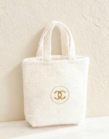 CHANEL Túi đựng mỹ phẩm kiểu mới họa tiết bông tuyết Giáng sinh, chất liệu vải chần bông, thời trang Xuân Hè 2026. Phụ kiện du lịch thiết yếu. Túi trang điểm, túi đựng đồ đôi, túi đựng trang sức, túi đựng đồ vệ sinh cá nhân màu trắng. - trắng - Xem 10