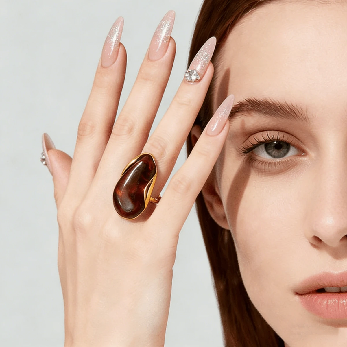 Anillo de resina, diseño único de ámbar, anillo abierto de moda y personalizado, joyería de acero inoxidable - anillo de resina - Ver 1