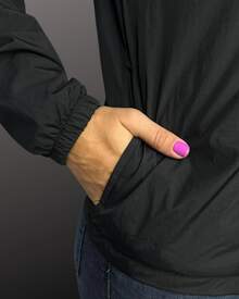 Women's Lightweight Black Windbreaker Jacket Ideal For Physical Activities - màu đen - Xem 3