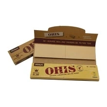 24包108毫米优质卷烟纸（每包包含32张卷烟纸和32个滤嘴） - 天然木浆慢燃稳定手卷烟纸，14克/平方米厚度，质地光滑，易于卷制。适合吸烟者，是母亲节、父亲节、情人节、圣诞节、生日、新年和节假日的理想礼物。 - 彩色 - 查看 10