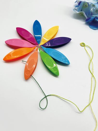 9件套彩色梭芯，适用于手工蕾丝编织，纱线顺滑流畅，穿线方便，是蕾丝和珠宝制作的理想配件