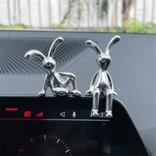 Đồ trang trí cửa gió và bảng điều khiển ô tô 3D sang trọng, hình thỏ tai dài mạ điện kiểu Bắc Âu có keo dán, đồ trang trí cửa gió ô tô dễ thương và thanh lịch, lý tưởng làm quà tặng Ngày Valentine và các ngày lễ cho phái nữ, tượng thỏ kim loại tuyệt đẹp để tô điểm cho xe của bạn, kẹp điều chỉnh chất lượng cao có thể được cố định chắc chắn trên cửa gió và bảng điều khiển. - A - Xem 11