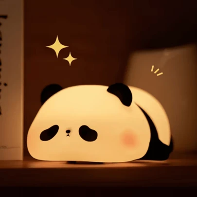 可爱卧姿小熊LED夜灯，萌萌熊猫台灯，桌面装饰，迷人熊猫灯，USB充电，USB线供电，派对和复活节礼物的完美趣味之选