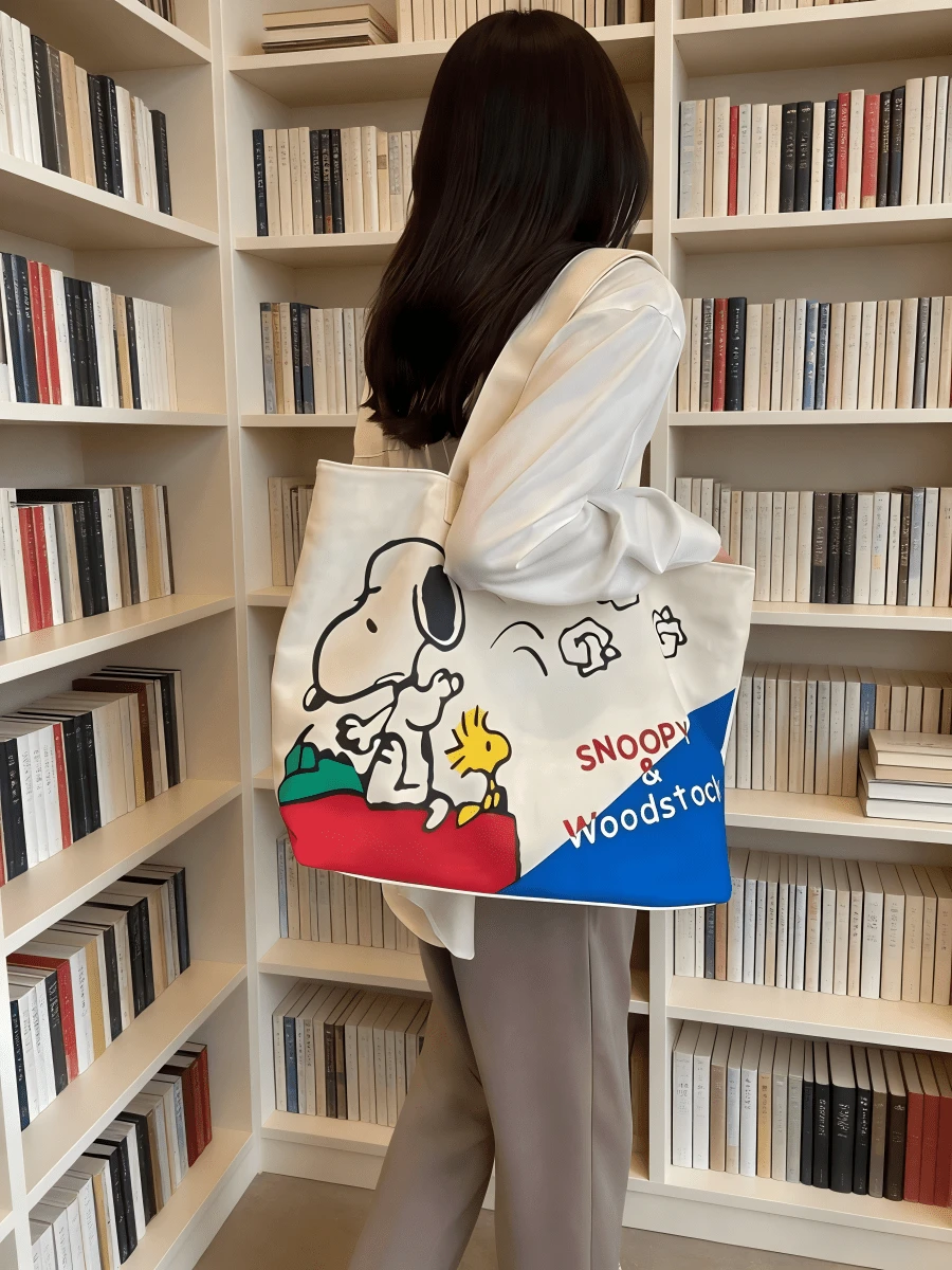 1pc Snoopy Cartoon Print Canvas Shoulder Bag, Cute Cartoon Handbag Suitable For Women And Girls Daily Use, Minimalist Student Backpack, Holiday Gift, Birthday Gift, Back To School Gift - Multicolor - View 3