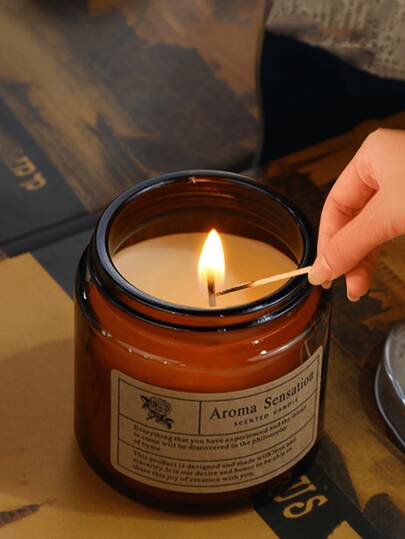 1 lumânare din sticlă maro, lumânare parfumată romantică fără fum, potrivită pentru cadouri de nuntă. Aplicabilă pentru aromaterapie în cameră, dezodorizare, meditație, yoga, rugăciune, cadouri; Ajută la ameliorarea stresului și relaxare. Decor de cameră, cadou de ziua de naștere, cadou de absolvire.