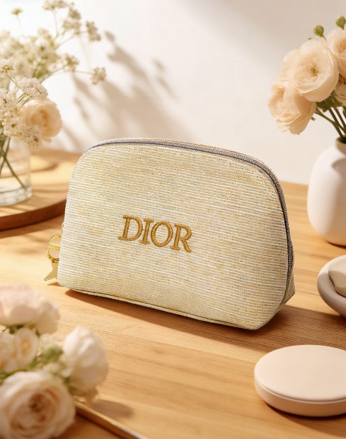 Christian Dior Bolsa de cosméticos de material de lujo dorado con caja de regalo, logotipo de lámina dorada, neceser de maquillaje, regalo de cumpleaños, edición limitada de bolsa de maquillaje para mujeres