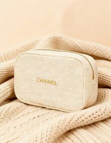 CHANEL 米色布艺圣诞化妆包，带金色刺绣logo拉链旅行化妆袋 - 白金 - 查看 2