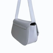 Neue Damen-Underarmtasche, Handtaschenstil mit einfarbigem Buchstabendruck-Design, als Umhängetasche tragbar.