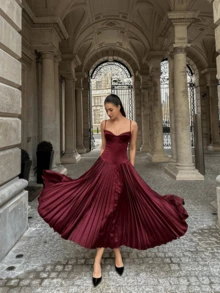 纯色优雅休闲褶皱连衣裙，适合婚礼、生日派对、约会、晚宴、情人节等夏季场合。 - 酒紅色 - 查看 7