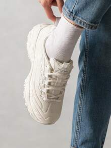 Skechers D'LITES系列休闲鞋，轻便减震女鞋，日常运动健行鞋，熊猫鞋，通勤运动鞋 150243-OFWT - 乳白色 - 查看 4