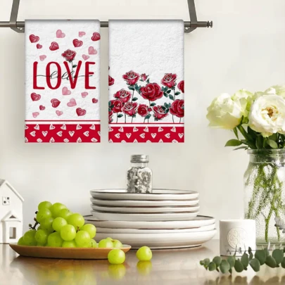 2/4/48 st kökshanddukar för alla hjärtans dag, romantiska hjärt- och rosmönster av polyesterdisktrasor, absorberande mjuka och hållbara, lämpliga för daglig köksstädning, dekoration av alla hjärtans dag-atmosfär, praktiska och dekorativa hushållsartiklar, alla hjärtans dag- och bröllopsdekorationer, mångsidiga rengöringshanddukar