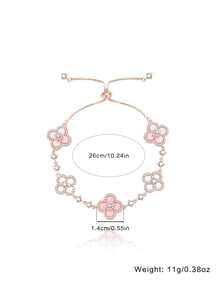 粉色四叶草手链，精致甜美，适合作为情人节、生日、圣诞节礼物送给妈妈、闺蜜或女朋友。