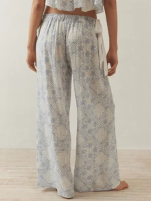 Women's Retro Printed Lace Up Pajamas 2 Piece Set V Neck Short Sleeve Ruffle Tops Elastic Wide Leg Pants Autumn Casual And Comfy Home Set For Loungewear Soft Sleepwear - 天藍 - 查看 7
