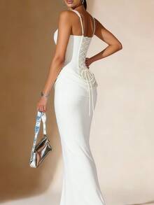Fitted Fishbone Halter Maxi Dress, Slim-Fitting Solid Color Bodycon Dress, Suitable For Formal Occasions Such As Weddings, Parties, Banquets, And Evening Gowns With Long Trains. - 白色 - 查看 3