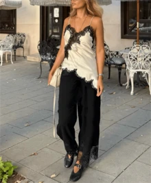 Women Satin Lace Camisole Top Sleeveless Spaghetti Strap Silk Lace Trim Cami Top Asymmetrical Tank Top Streewear Cute Summer Tops - 黑與白 - 查看 2