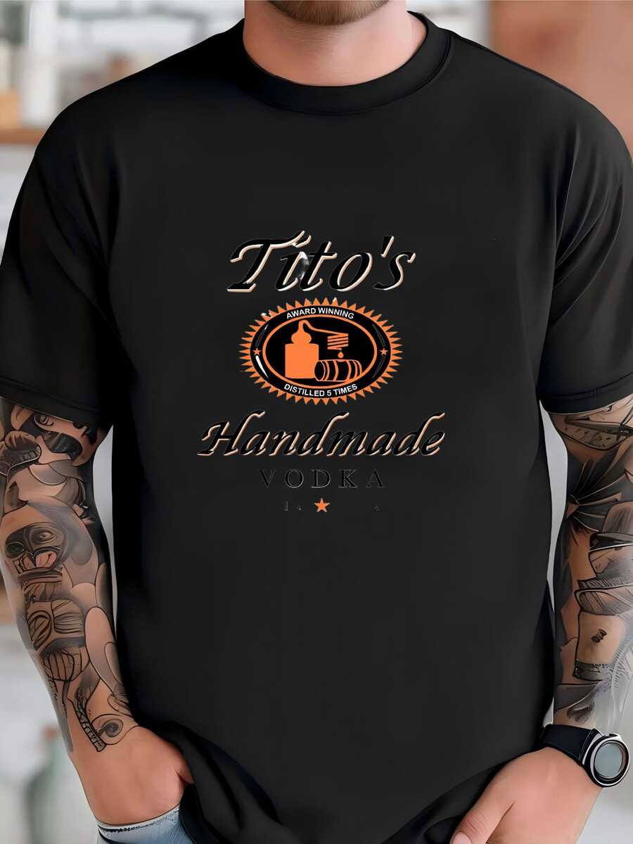 Mens Tito Crewneck Tshirt, Tito's Handmade Vodka Sweatshirt, Austin Texas Label Sweater, Vodka Alcohol Sweatshirt, Tito's Fan Gift T-Shirt - 黑色 - 查看 1