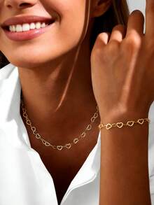 两件套不锈钢心形锁骨链项链和手链套装，优雅简约镂空心形设计锁骨项链精致手链，情人节完美礼物，适合女性日常佩戴 - 金色 - 查看 5