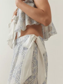 Women's Retro Printed Lace Up Pajamas 2 Piece Set V Neck Short Sleeve Ruffle Tops Elastic Wide Leg Pants Autumn Casual And Comfy Home Set For Loungewear Soft Sleepwear - 天藍 - 查看 5