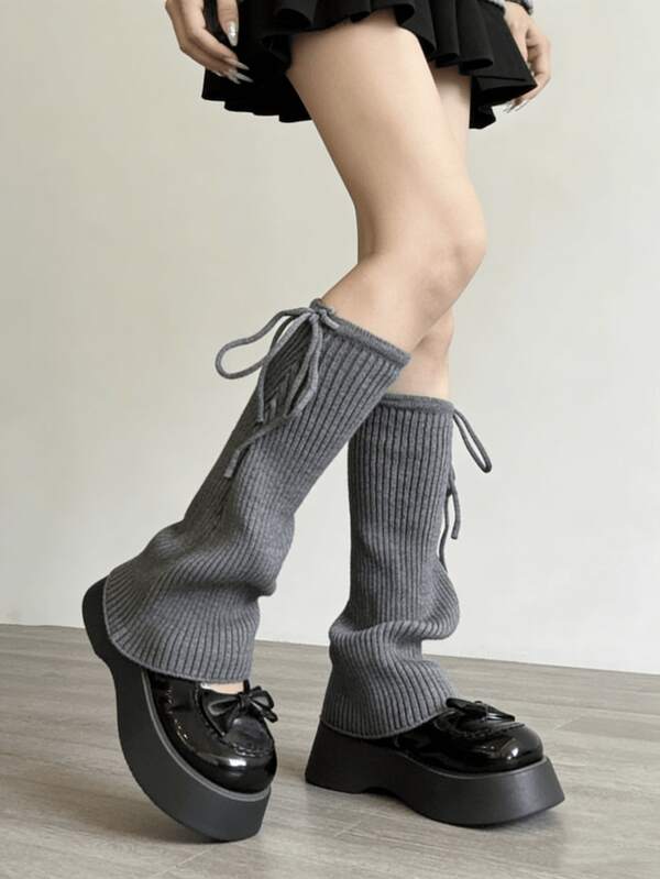 1 双白色/灰色蝴蝶结针织腿套，纯色喇叭形袜口，适用于雪地靴
