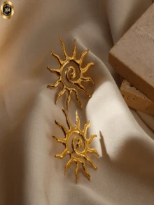 1 Đôi bông tai hình mặt trời xoắn ốc tối giản bằng thép không gỉ 304, thích hợp để đeo hàng ngày, cũng là món quà hoàn hảo cho Ngày Valentine hoặc Ngày của Mẹ. - Vàng - Xem 4