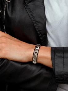 Yanxyad Bộ 5 vòng tay đính gai phong cách Punk Rock cho nam nữ, thập niên 80, phong cách Alt Gothic Grunge Emo, phụ kiện vòng tay đính hạt hình ngôi sao phong cách Y2K, vòng tay cài khuy bằng da PU. - màu đen - Xem 8