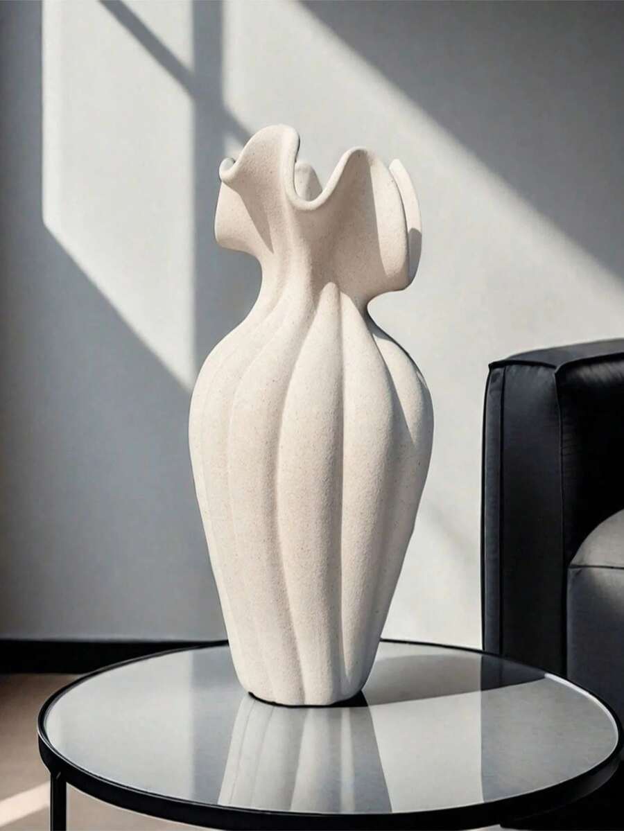 1个优雅树脂花瓶，尺寸小巧，适合摆放在桌面，可用于插干花或鲜花，时尚现代的风格，适合年轻人、中年人和青少年。 - 米色 - 查看 1