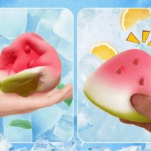 1个西瓜造型挤压减压球，柔软慢回弹水果减压玩具，可爱挤压玩具 - 彩色 - 查看 4
