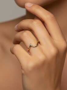 1 chiếc nhẫn bạc 925 Sterling thời trang, kiểu dáng cong trơn, phù hợp cho nữ giới đeo hàng ngày, làm phụ kiện dự tiệc, quà tặng trang sức cổ điển thanh lịch. - Vàng - Xem 13