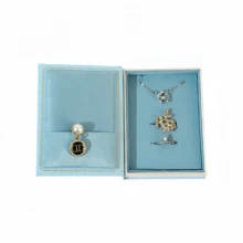 1个创意书型首饰盒，奢华磁吸翻盖迷你戒指盒，可爱小巧的首饰礼盒，便携式复古书型首饰收纳盒，适合情人节、结婚纪念日、订婚等场合，送给女朋友、妻子、男朋友、丈夫的礼物 - 彩色 - 查看 16