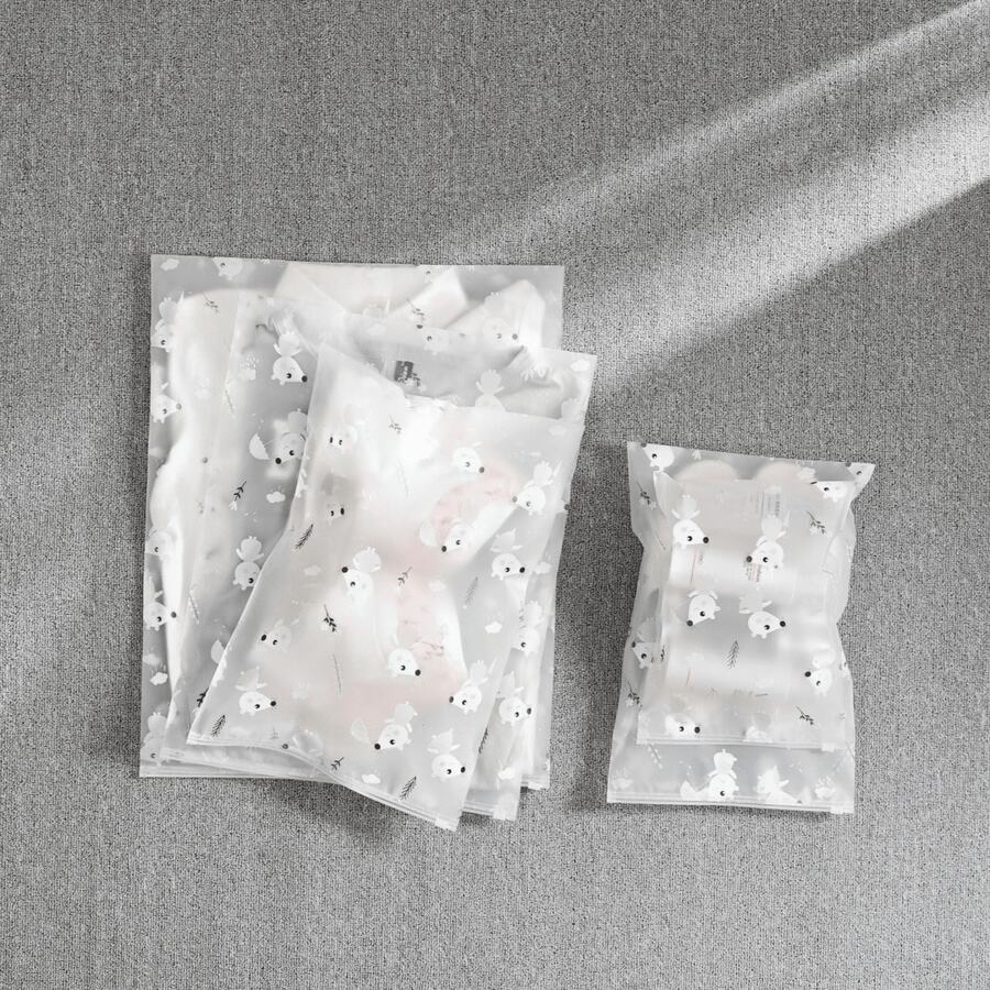 50个透明服装拉链包装袋，自封包装袋，卡通图案包装袋，节日礼品包装袋，服装包装袋，防水塑料袋，可重复使用自封拉链包装袋，旅行和日常收纳袋，以及服装分类包装袋 - 彩色 - 查看 1