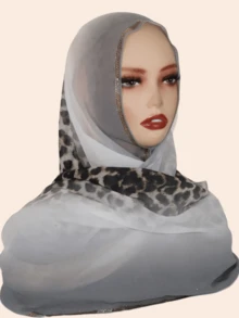 1pc Women's Chiffon Leopard Print Fashionable & Elegant Muslim Hijab Headscarf, Rhinestone Embellished Middle Eastern Style Patchwork Long Scarf - Leopard Print Patchwork Long Scarf With Rhinestones - View 14