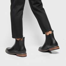 Men's Chelsea Boots Commuter Business Rubber Wood Sole Casual Retro Style Ankle Boots - Black - View 5