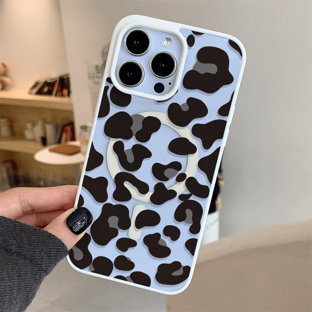 1 Piece, Leopard Print Pattern, Simple And Stylish Phone Case, Magnetic Structure. It Is Suitable For IPhone 11/12/13/14/15/17/Air/Pro/Plus/Pro Max, As Well As Galaxy S22/223/S84/S25/Ultra/FE/EDGE And Other Models. It Supports Wireless Charging. It Is An Excellent Gift For Friends And Can Also Be Used For Special Occasions Such As Christmas, New Year, Valentine's Day, Etc. - White - View 1