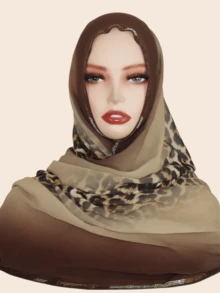 1pc Women's Chiffon Leopard Print Fashionable & Elegant Muslim Hijab Headscarf, Rhinestone Embellished Middle Eastern Style Patchwork Long Scarf - Leopard Print Patchwork Long Scarf With Rhinestones - View 4