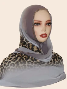 1pc Women's Chiffon Leopard Print Fashionable & Elegant Muslim Hijab Headscarf, Rhinestone Embellished Middle Eastern Style Patchwork Long Scarf - Leopard Print Patchwork Long Scarf With Rhinestones - View 17