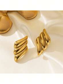 Boucles d'oreilles élégantes pour femmes, design de niche mode européenne et américaine, plaqué or 18 carats en acier inoxydable, boucles d'oreilles géométriques élégantes à trois couches en forme d'aile, boucles d'oreilles en acier inoxydable, accessoires pour femmes. - Multicolore - Voir 4
