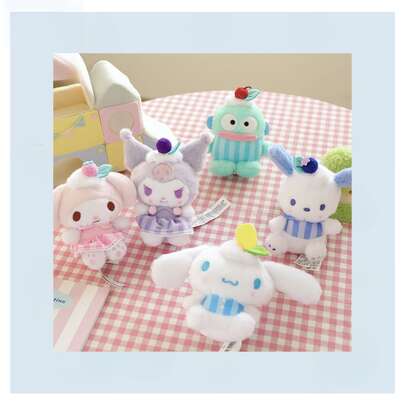 SANRIO 三丽鸥风格水果头饰毛绒钥匙扣包挂件系列 – 可爱萌系毛绒动物吊坠，樱桃、柠檬、蓝莓和草莓造型 – 柔软可爱的毛绒配饰，可挂在手提包、背包、钱包或书包上