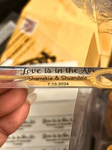 1/12/24/36/48/60/72 szt. Etykiety na bąbelki ślubne (tylko etykiety) – spersonalizowane etykiety na upominki weselne, odpowiednie do baniek mydlanych i rurek, personalizowane imiona, idealne na pożegnanie weselne, wesele na świeżym powietrzu, wieczór panieński, walentynki, zaręczyny, spersonalizowane dekoracje ślubne, spersonalizowane logo z PVC, spersonalizowane naklejki, naklejki z ulubionymi cytatami, spersonalizowane naklejki, naklejki na wieczór panieński, zaprojektuj własne naklejki, przytulna atmosfera, zimowa elegancja, modny design - Wielokolorowe - Zobacz 8