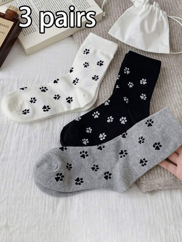 3 双装女士卡通狗爪印纯色中筒袜，可爱、时尚、休闲、百搭，适合日常穿着，四季皆宜，也是一份很棒的情人节礼物。