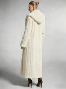 Beige Faux Fur Cable Knit Long Coat, A Fashion - Forward & Warm Hot Outfit Crafted With Premium Fuzzy Material, Boasting A Flowy Longline Silhouette And Classic Cable Knit Pattern, Ideal For Adding Elegant Winter Style By Pairing With Sweaters Or Blouses In  Define Jacket  Sports Jacket  Ski Clothes Women  Zip Up Jackets  Fitted Jacket  Winter Coat For Women  Abrigos De Invierno Para Mujer  Women's Winter Clothing Of Women's Winter Clothing Women's Winter Fashion Women's Winter Promotion Of Women's Winter Clothing Christmas  Ugly Christmas Sweater Women Curve - trắng - Xem 2