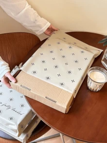 100个礼品包装袋，服装塑料包装袋，高端购物包装袋，快递包装袋，礼品收纳自封袋，大容量加厚防水塑料袋，日常旅行收纳袋，适用于节日、婚礼、学校、宿舍、办公室、运输和邮寄、生日、派对礼品包装。 - 彩色 - 查看 6